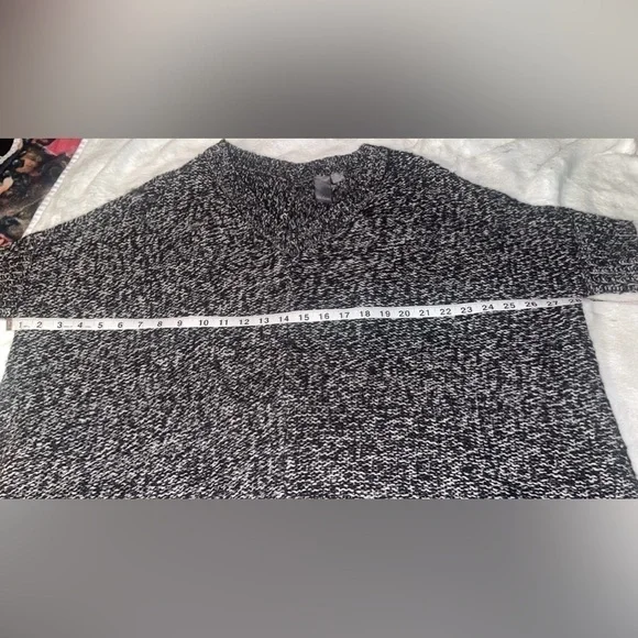 Quinn Chunky Knitted Black & White Poncho - Picture 5 of 8